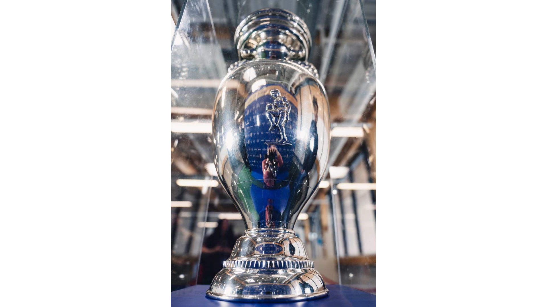 Euro’s trophy.